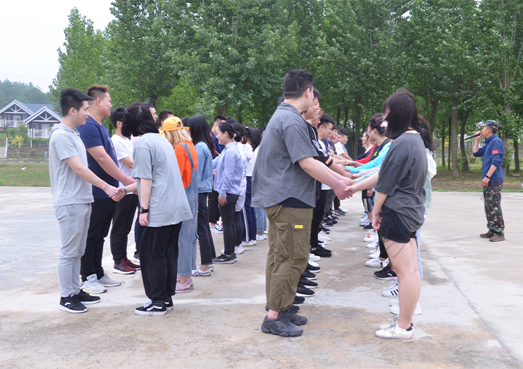 八岭湖拓展活动