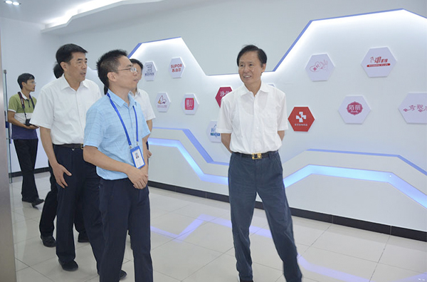 热烈欢迎省政协调研组莅临悦来悦好参观调研