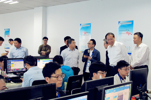 安徽省人社厅厅长徐建莅临安徽悦来悦好开展调研